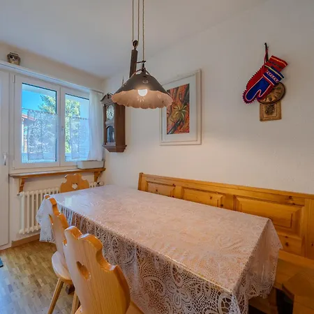 Latschüel By Vacations, Familienwohnung Im Zentrum Mit Privatparkplatz * Arosa