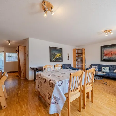 Lägenhet Latschüel By Vacations, Familienwohnung Im Zentrum Mit Privatparkplatz Arosa