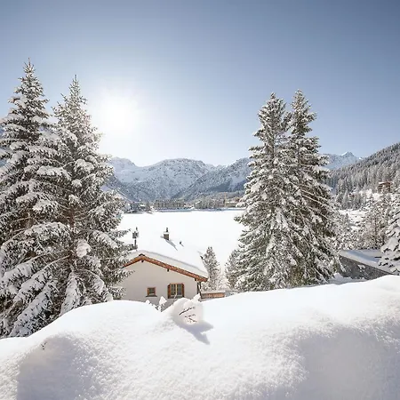 Latschüel By Vacations, Familienwohnung Im Zentrum Mit Privatparkplatz