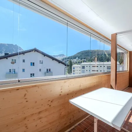 Latschüel By Vacations, Familienwohnung Im Zentrum Mit Privatparkplatz