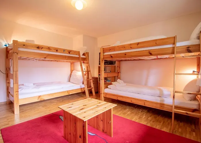 Appartamento Latschüel By Vacations, Familienwohnung Im Zentrum Mit Privatparkplatz Arosa
