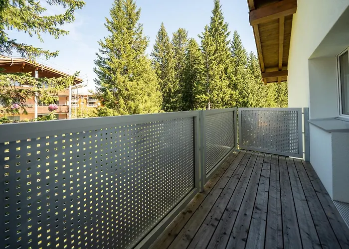 Apartment Latschüel By Vacations, Familienwohnung Im Zentrum Mit Privatparkplatz