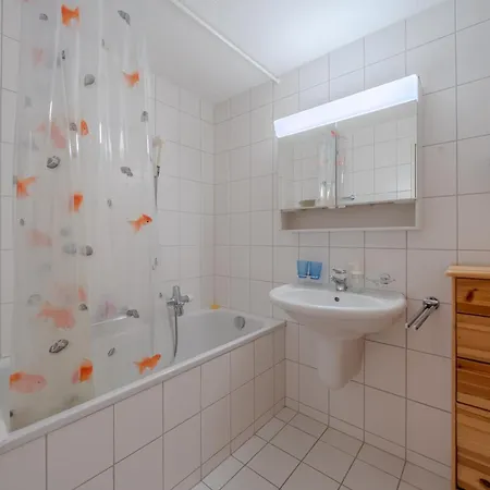 Latschüel By Vacations, Familienwohnung Im Zentrum Mit Privatparkplatz Apartmán Arosa