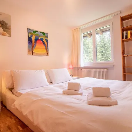 Latschüel By Vacations, Familienwohnung Im Zentrum Mit Privatparkplatz アパート *